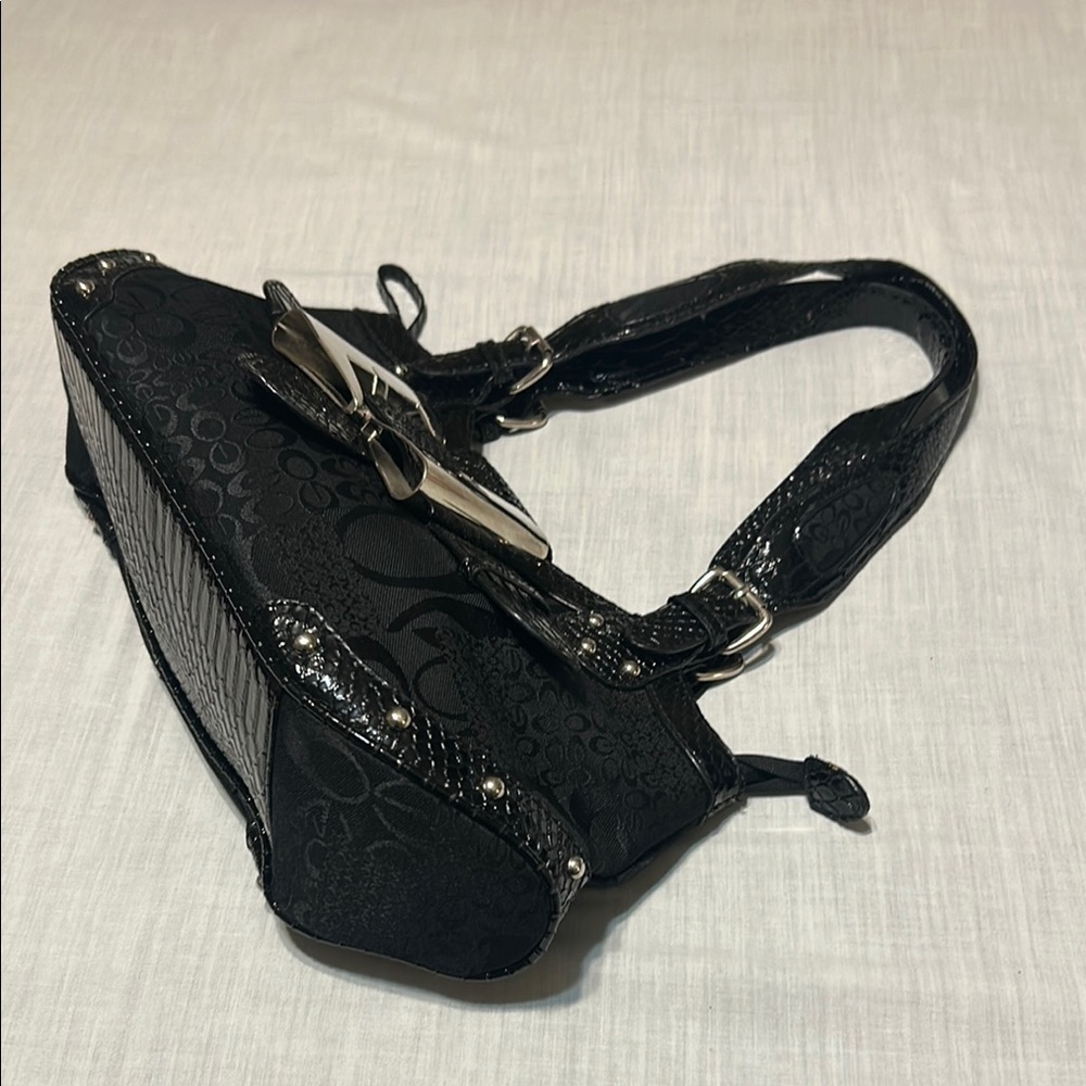 Vintage Guess Elegant Black Women's Handbag - Picture 4 of 13
